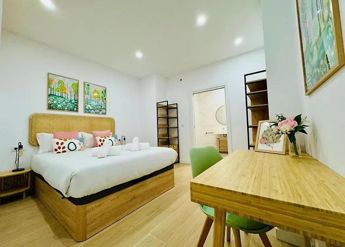 Loft 1 - Space & Conform Close To Center Valenza