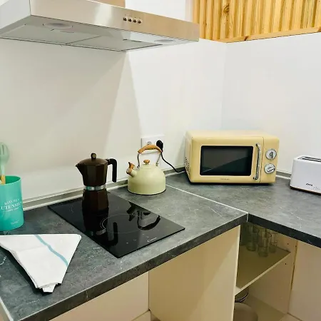 Loft 1 - Space & Conform Close To Center * Valence